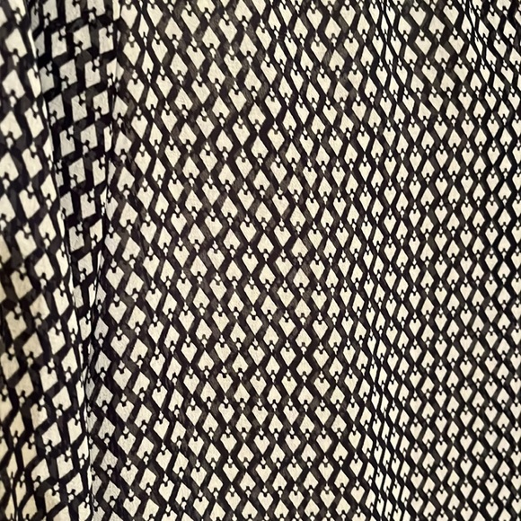 Nordstrom Caslon 3/4 Sleeve Navy/White Pattern Blouse - Picture 3 of 3